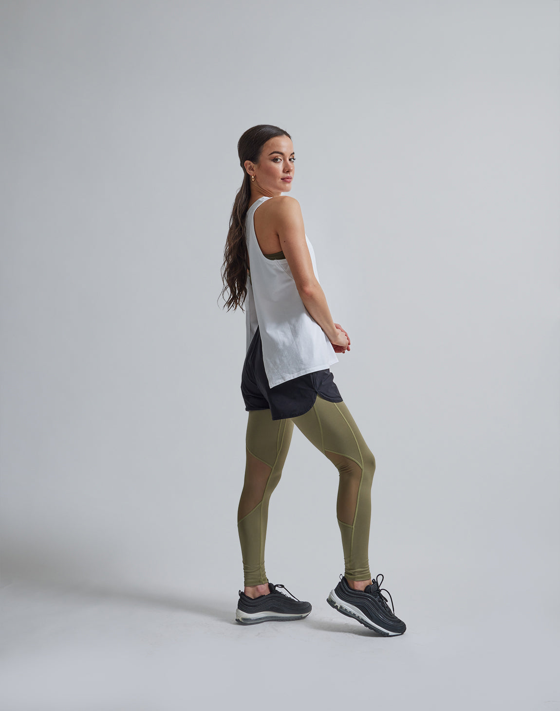 CRONOS WOMEN BACK KNEES MESH LEGGINGS【KHAKI】 – クロノス