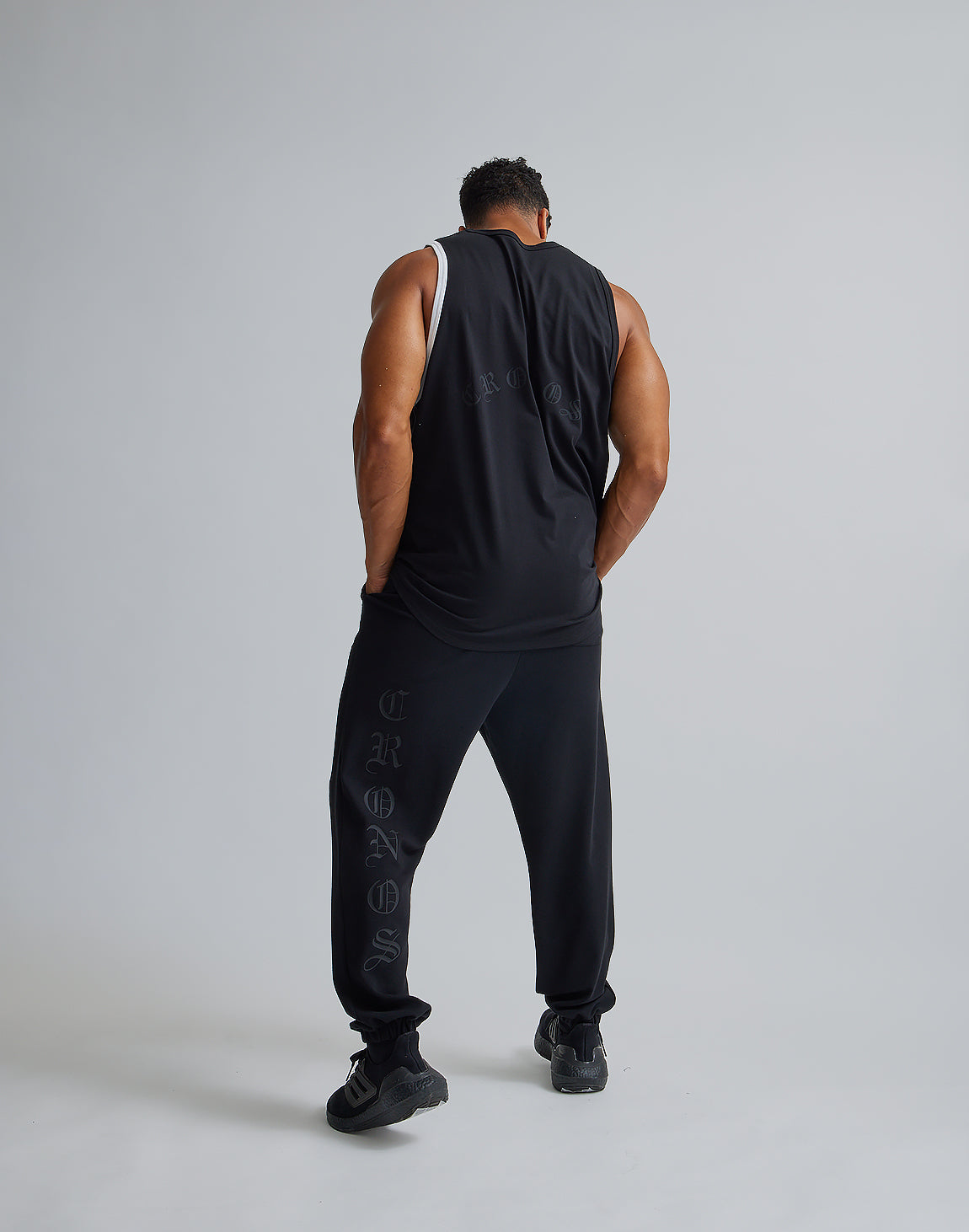 CRONOS BLACK LETTER LOGO TANKTOP【BLACK】