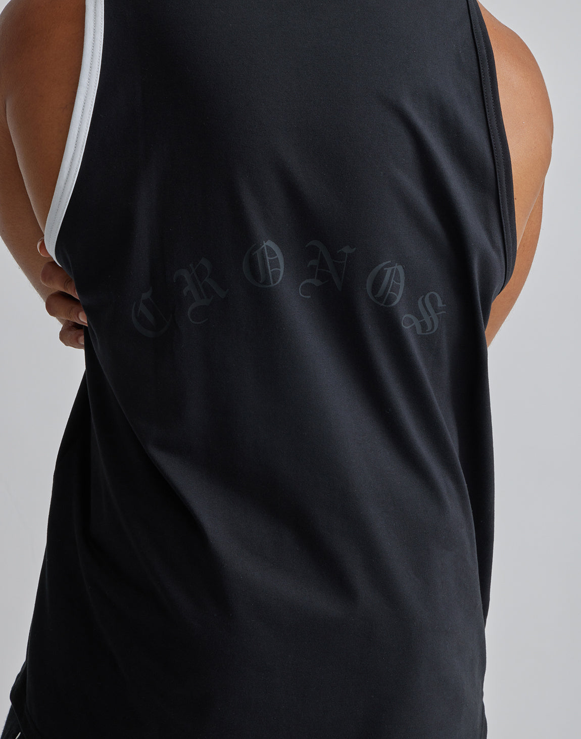 CRONOS BLACK LETTER LOGO TANKTOP【BLACK】