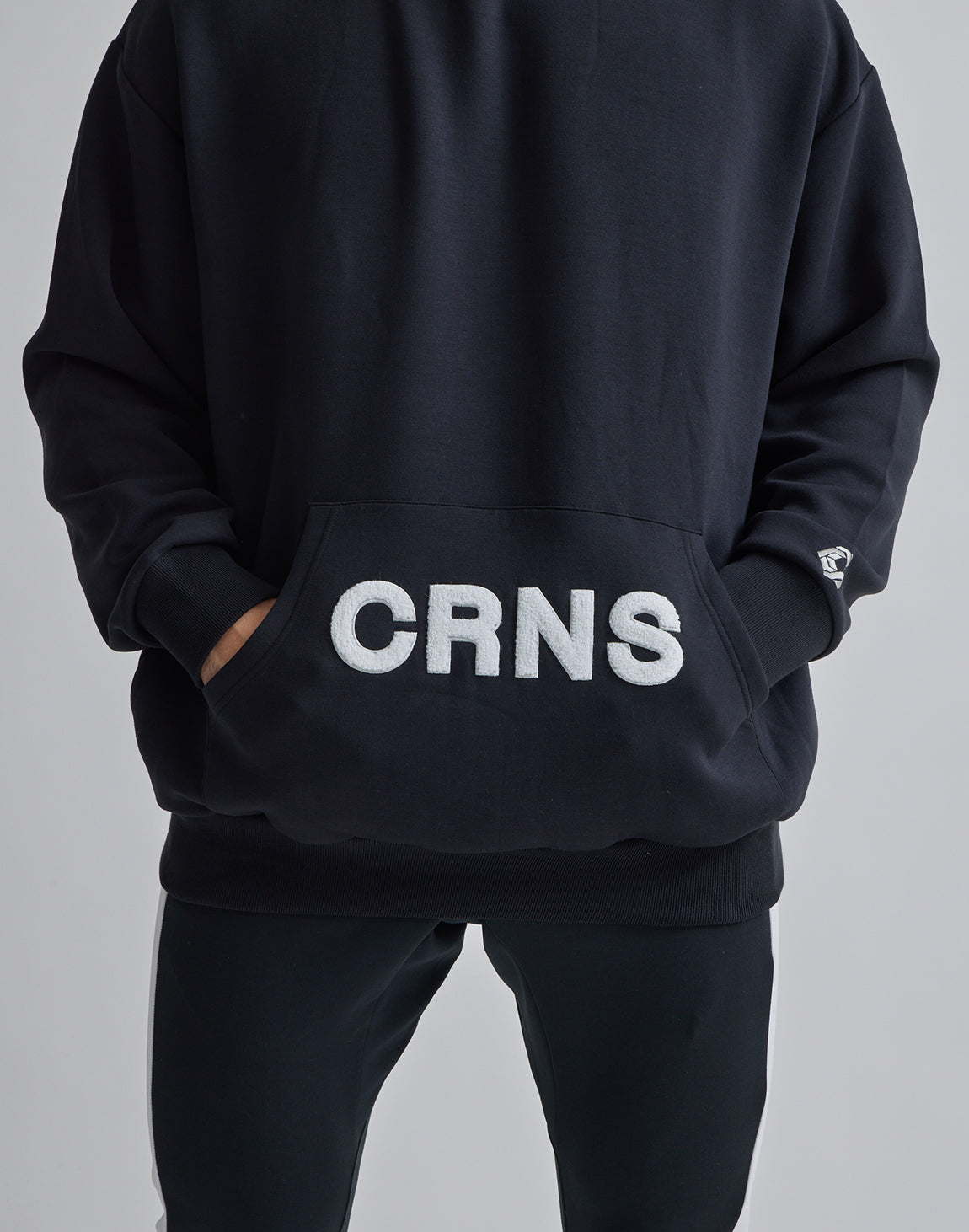 CRNS EMBROIDERY HOODIE – クロノス CRONOS Official Store