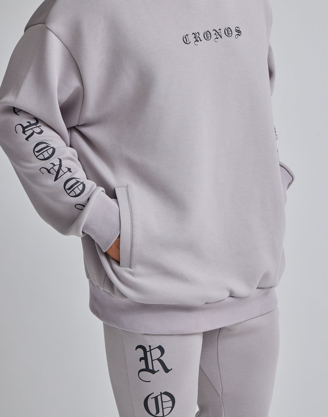 CRONOS BLACK LETTER LOGO HOODIE – クロノス CRONOS Official Store