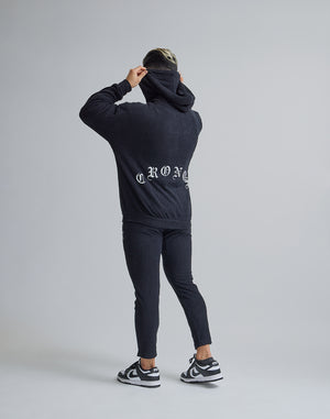 CRONOS ROOM BLACK LETTER LOGO HOODIE【BLACK】