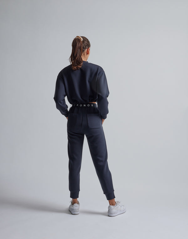 CRONOS WOMEN HIGH NECK SHORT SWEAT TOP [BLACK]