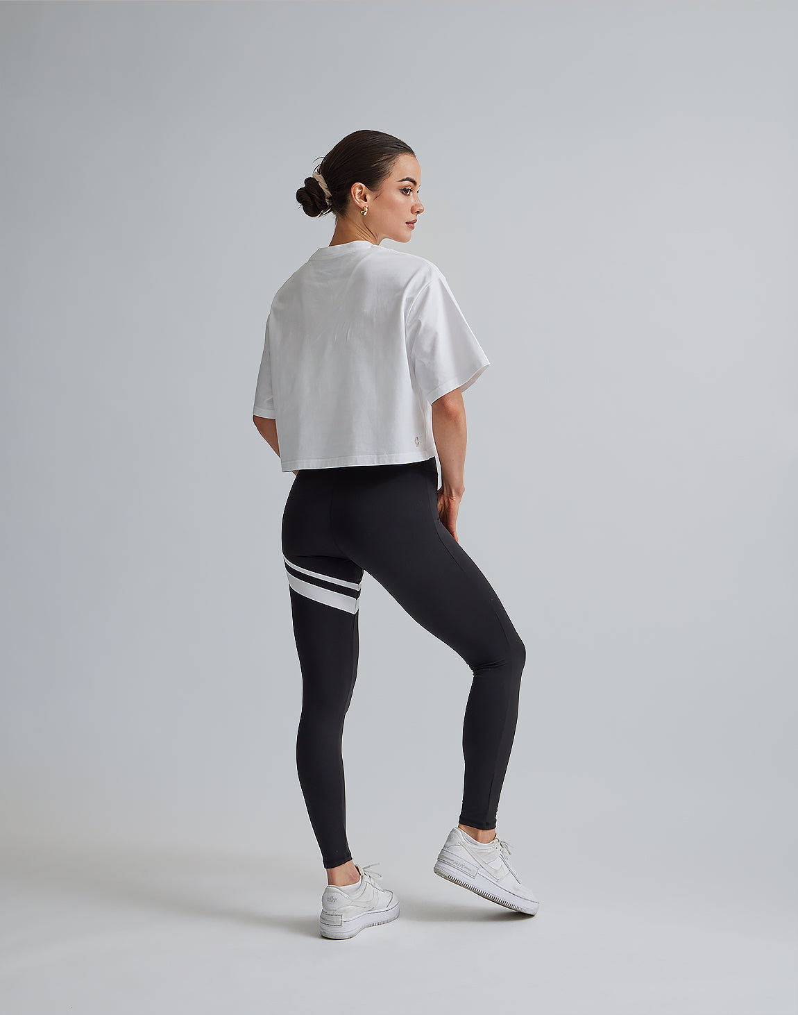 CRONOS WOMEN LOGO SHORT T-SHIRTS【WHITE】 – クロノス CRONOS