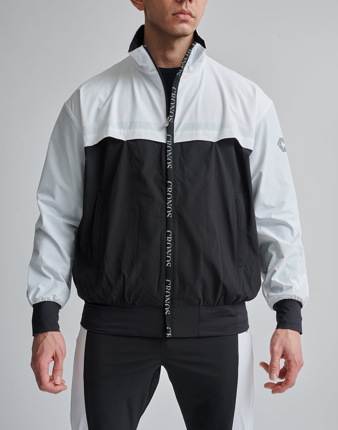 CRONOS STRETCH WINDBREAKER【BLACK×WHITE】 – クロノス CRONOS Official Store