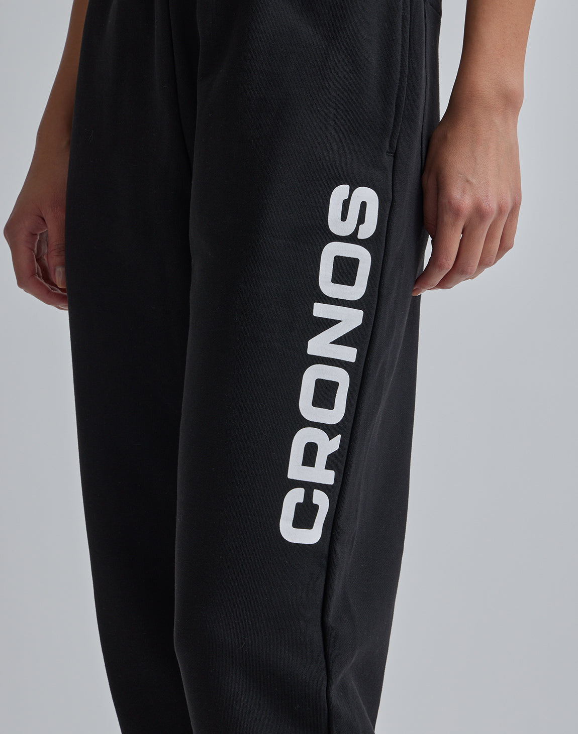 CRONOS WOMEN WAIST LOGO SWEAT PANTS – クロノス CRONOS Official Store