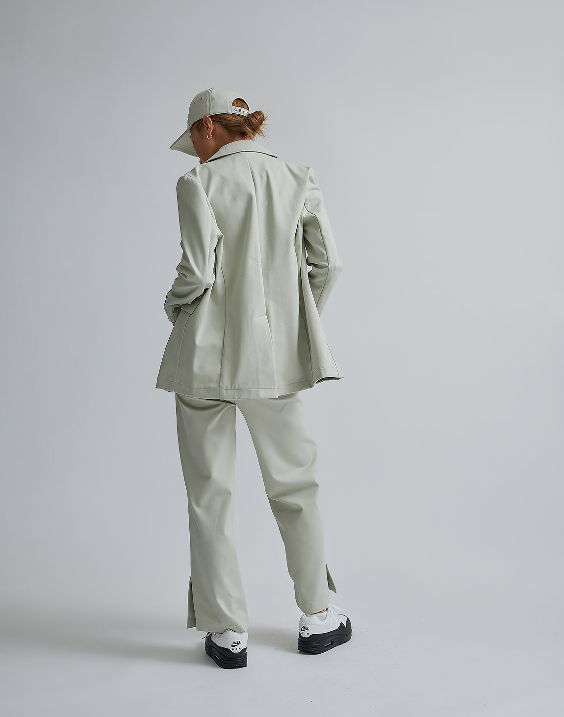 CRONOS WOMEN EASY CARE STRETCH JACKET【BEIGE】 – クロノス CRONOS Official Store