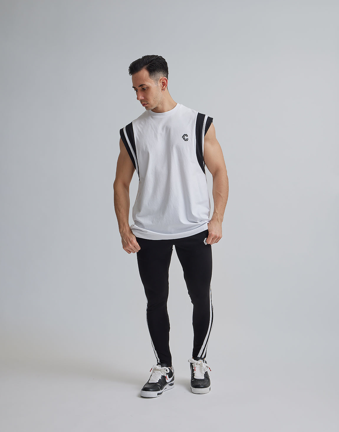 CRONOS ホワイトsleeveless CRONOS 2LINE MESH SLEEVELESS【WHITE】
