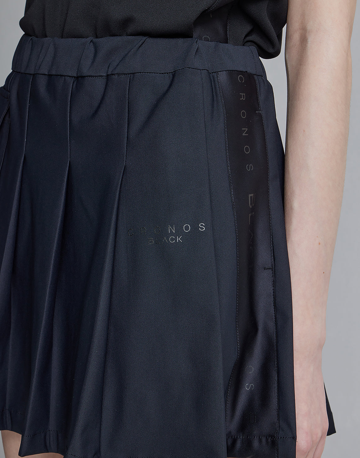 CRONOS BLACK クロノス　新作スカート　M CRONOS BLACK SKIRT【BLACK】