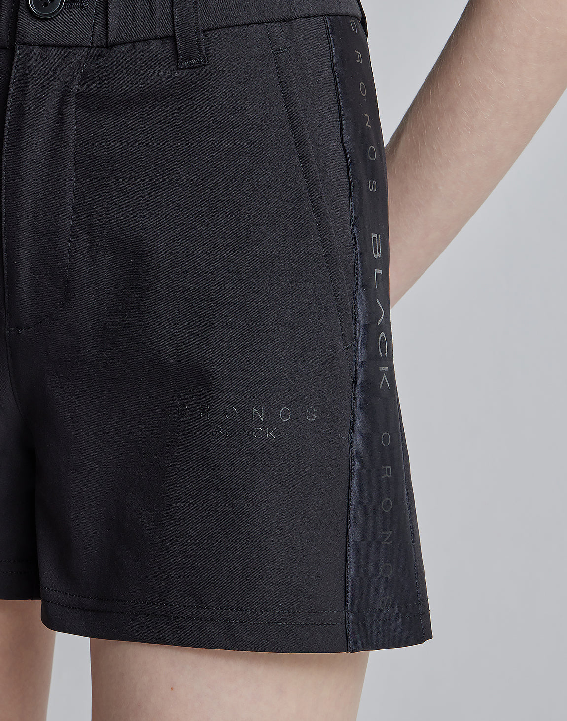 クロノス　CRONOS サイドストライプ 黒ショートパンツ CRONOS BLACK SIDE LINE SHORTS【BLACK】