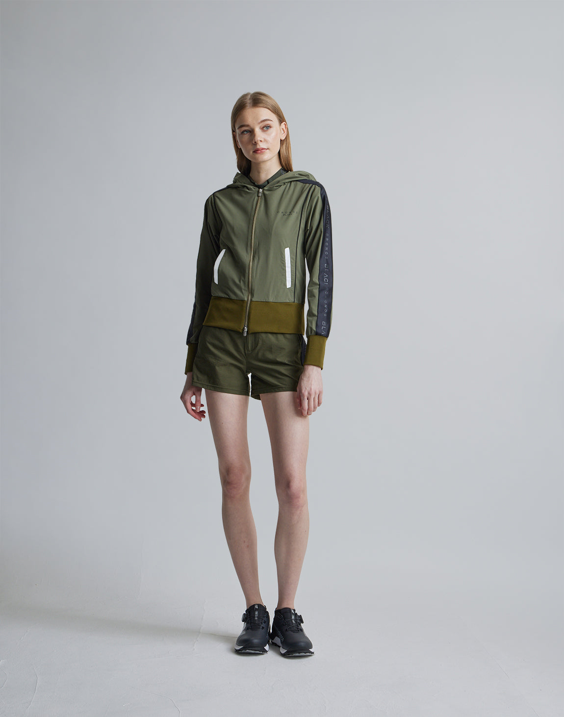 CRONOS BLACK SIDE LINE SHORTS【KHAKI】