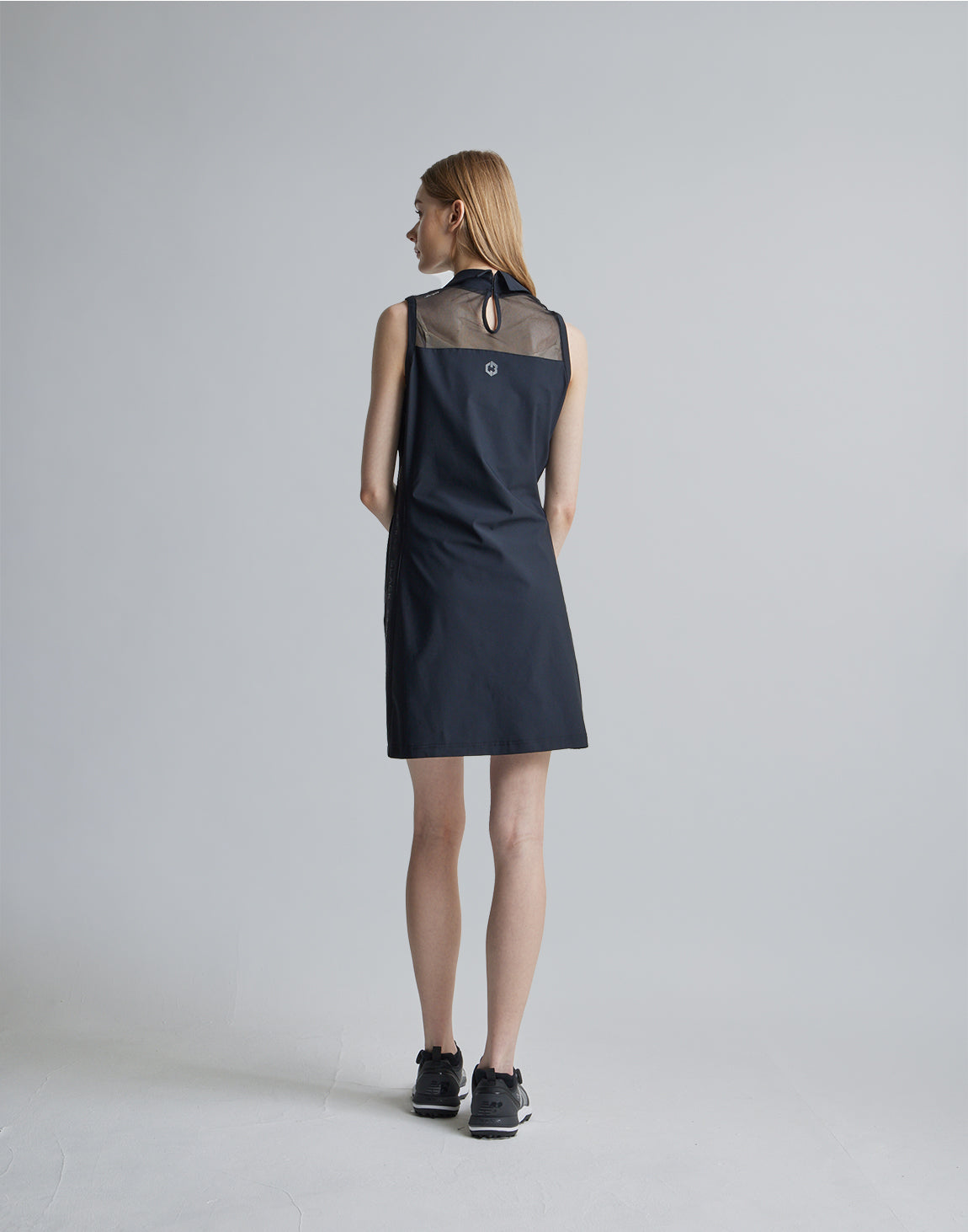 【新品】クロノスCRONOS BLACK LINEDRESS ゴルフワンピース CRONOS BLACK SIDE LINE MESH DRESS【BLACK】 – クロノス CRONOS