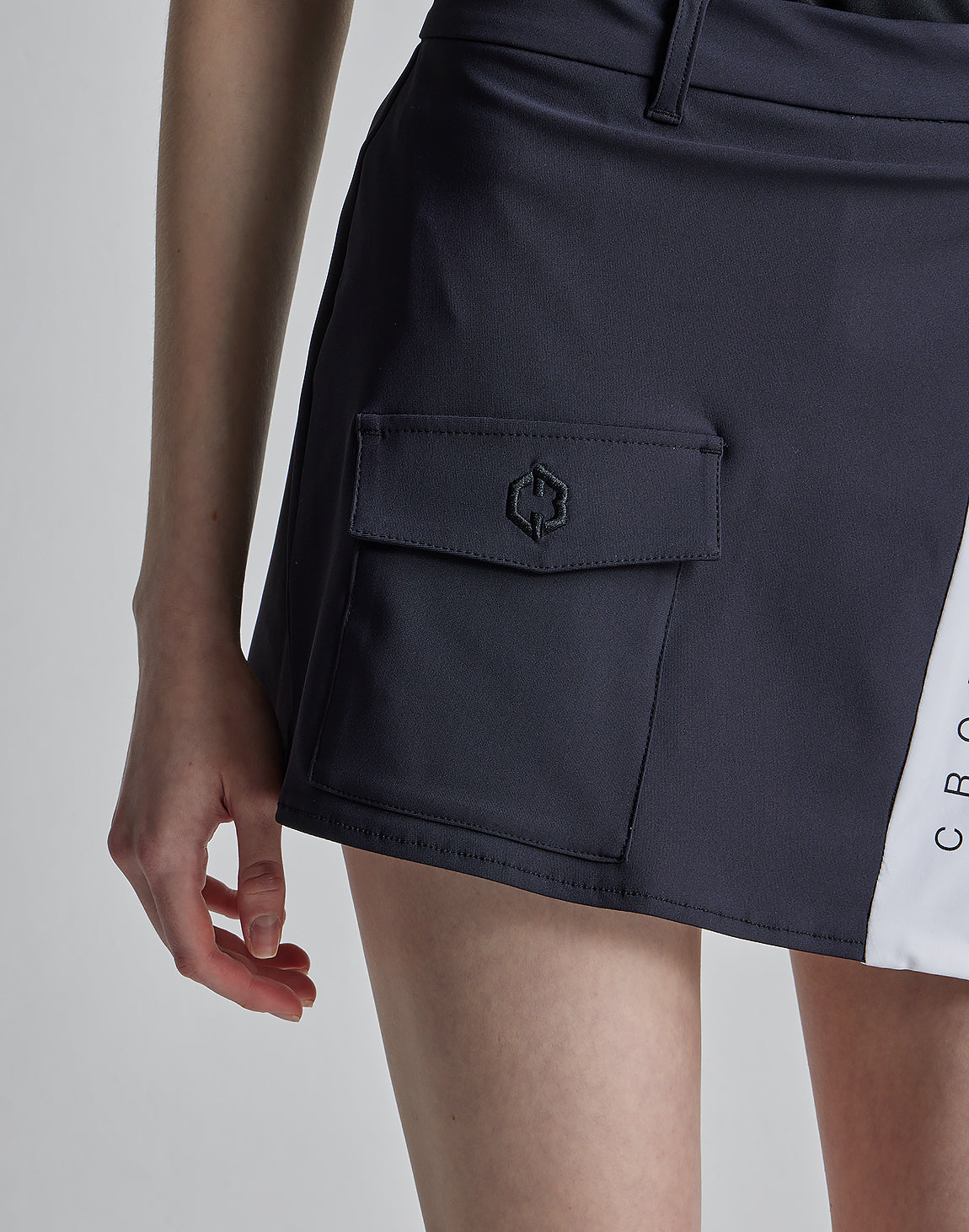 CRONOS BLACK CULOTTE SKIRT【WHITE×BLACK】