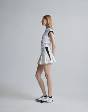 CRONOS BLACK SLEEVELESS POLO [WHITE]