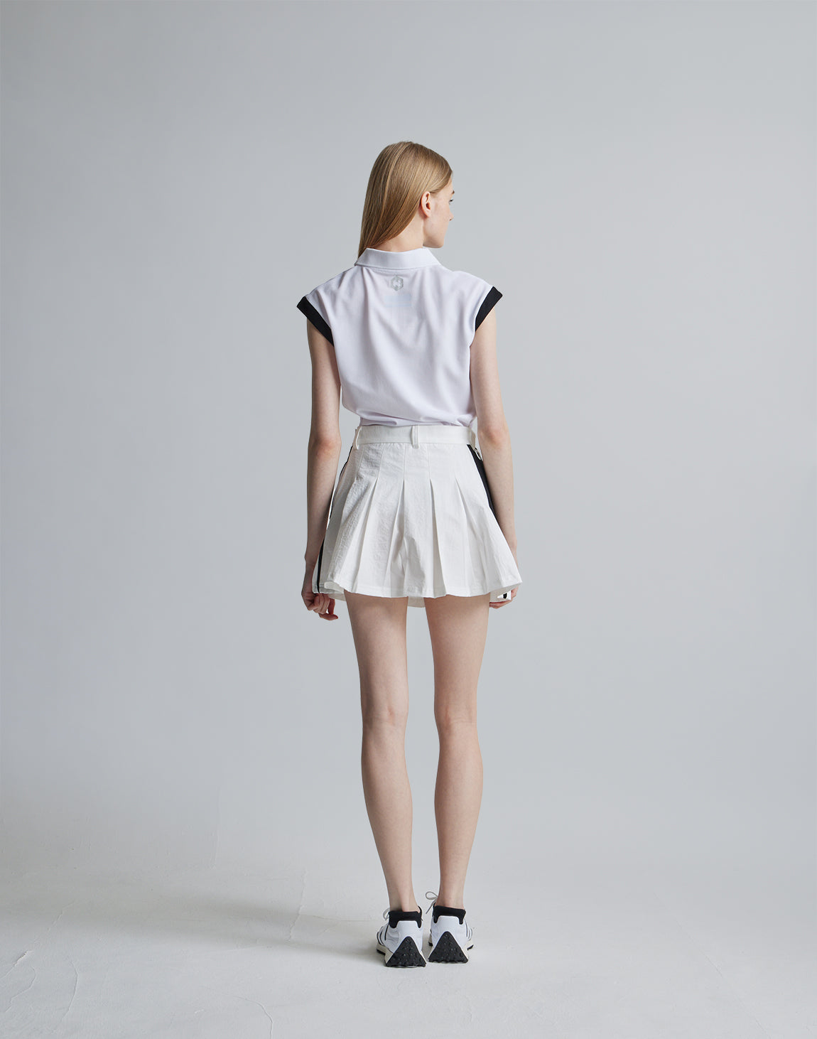 CRONOS ホワイトsleeveless CRONOS AIR DRY over size SLEEVELESS TEE【WHITE】 – クロノス