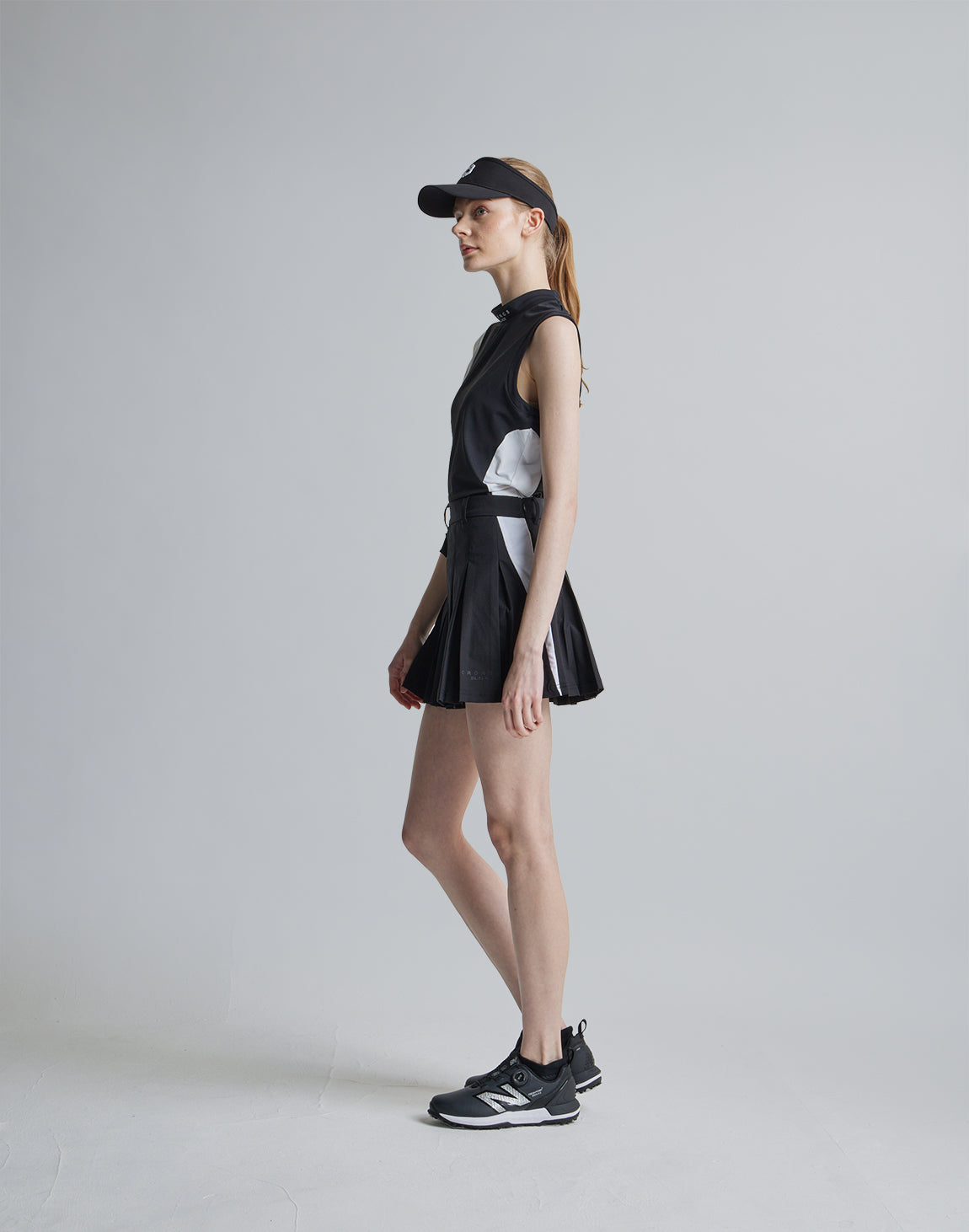 【新品即完】CRONOS REFLECT LINE SLEEVELESS S 黒 新品即完】CRONOS REFLECT LINE SLEEVELESS S 黒