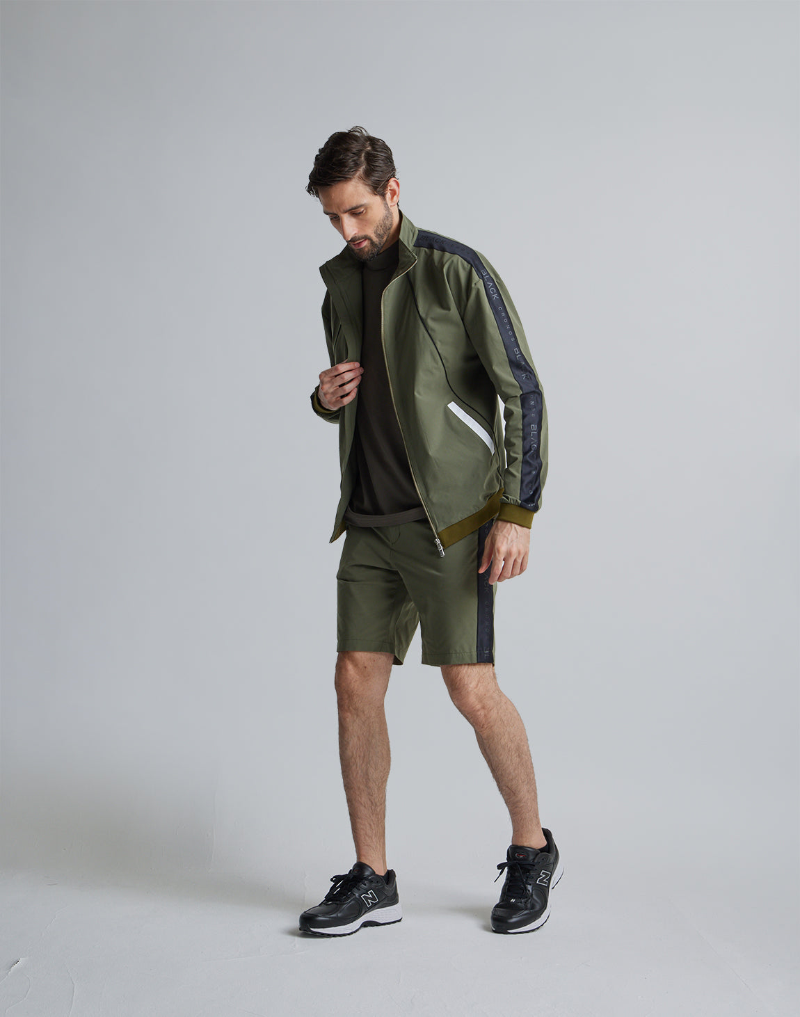 CRONOS BLACK SIDE LINE SHORTS【OLIVE】