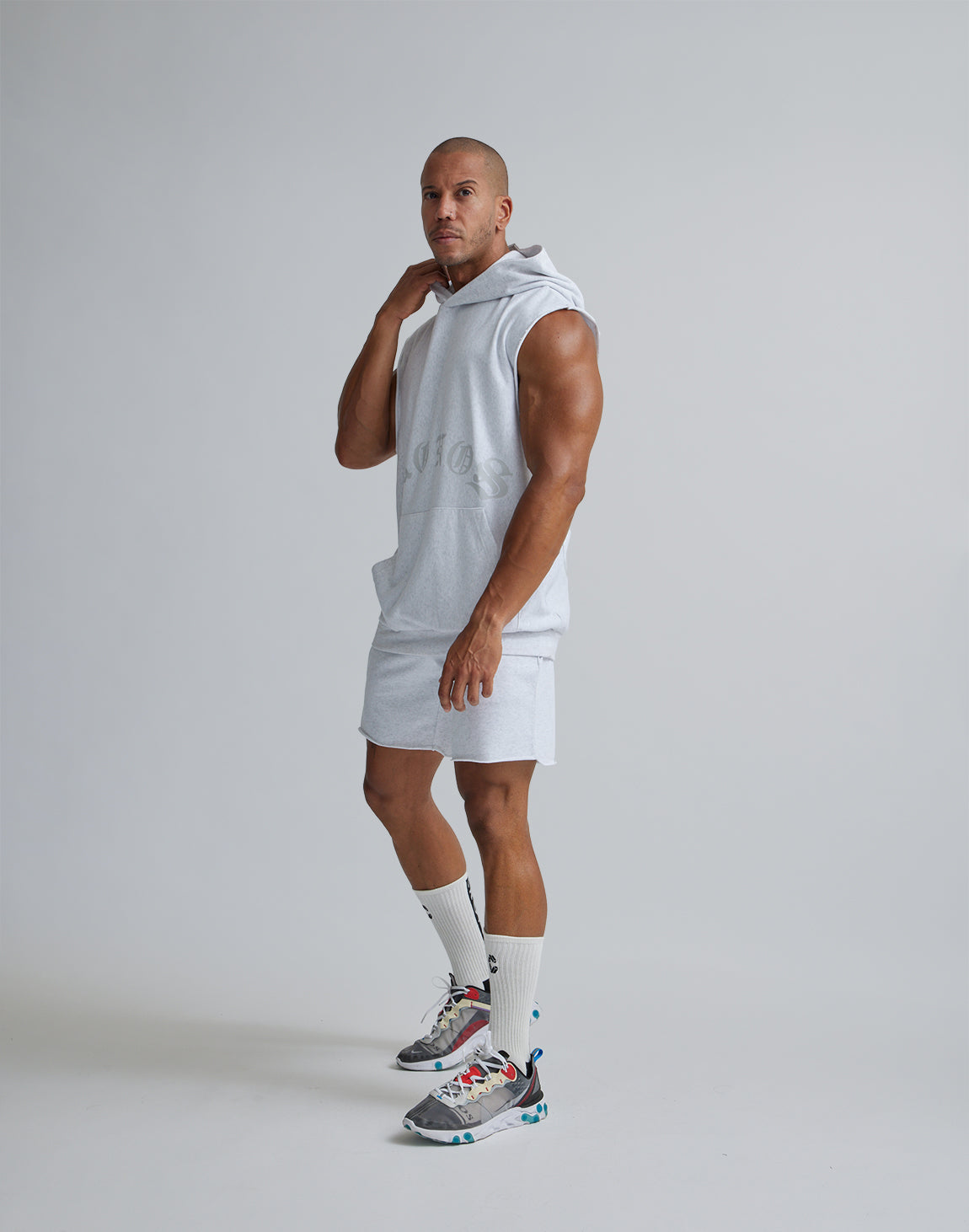 【新品未使用品】クロノスSHOULDER 2LINE SLEEVELESS CRONOS BLACK LETTER LOGO SLEEVELESS HOODIE【WHITE