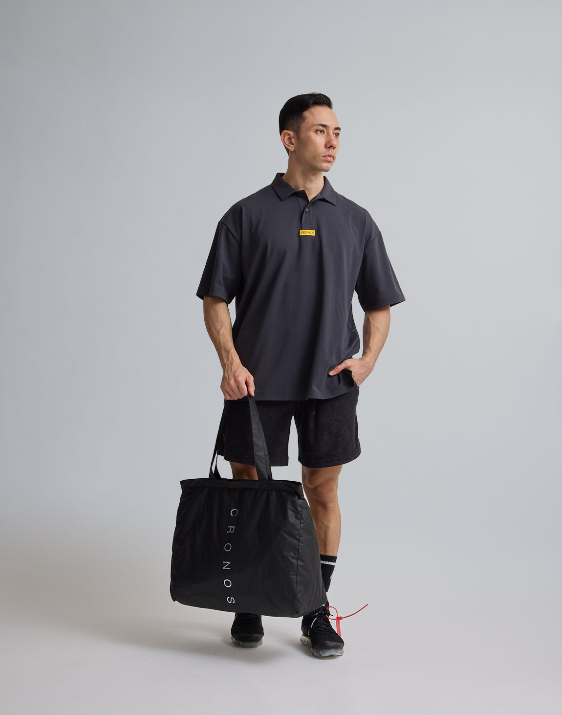 CRONOS EMBROIDERY BOXLOGO POLO SHIRT【OFFBLACK】 – クロノス