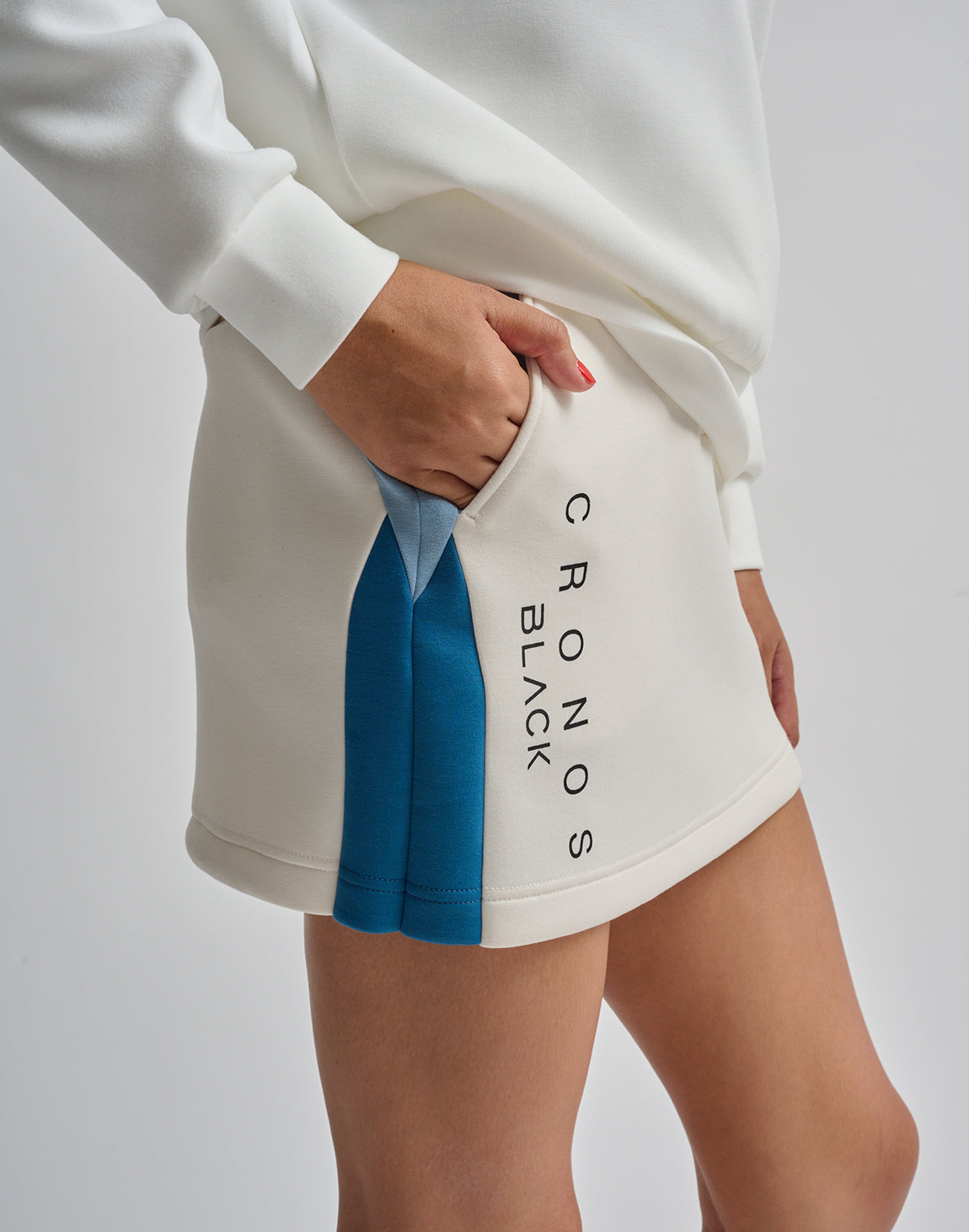 CRONOS BLACK COLOR-BLOCK DESIGN SKIRT【WHITE】