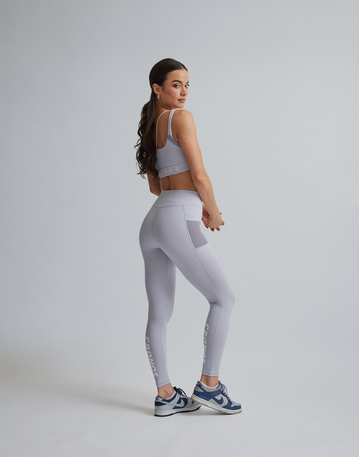 CRONOS スポーツブラとレギンスセット CRONOS WOMEN SPORTS MESH BRA【GRAY】 – クロノス CRONOS