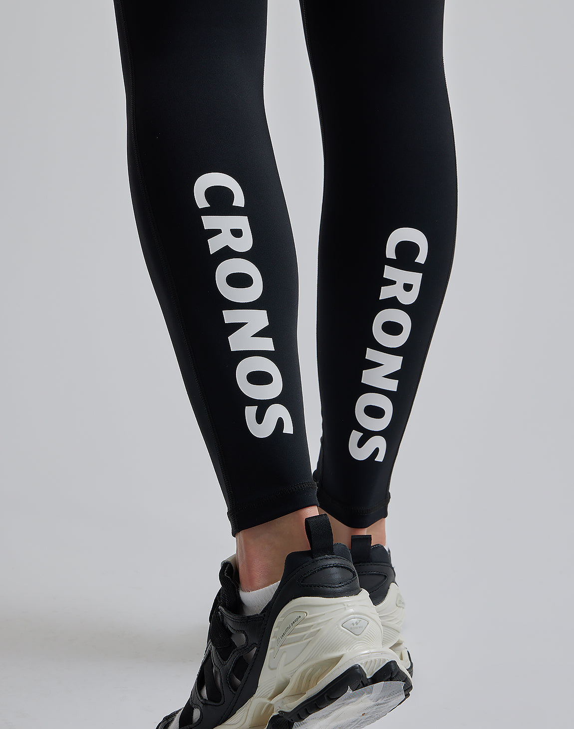 CRONOS WOMEN SPORTS MESH LEGGINGS【BLACK×WHITE】 – クロノス CRONOS Official Store