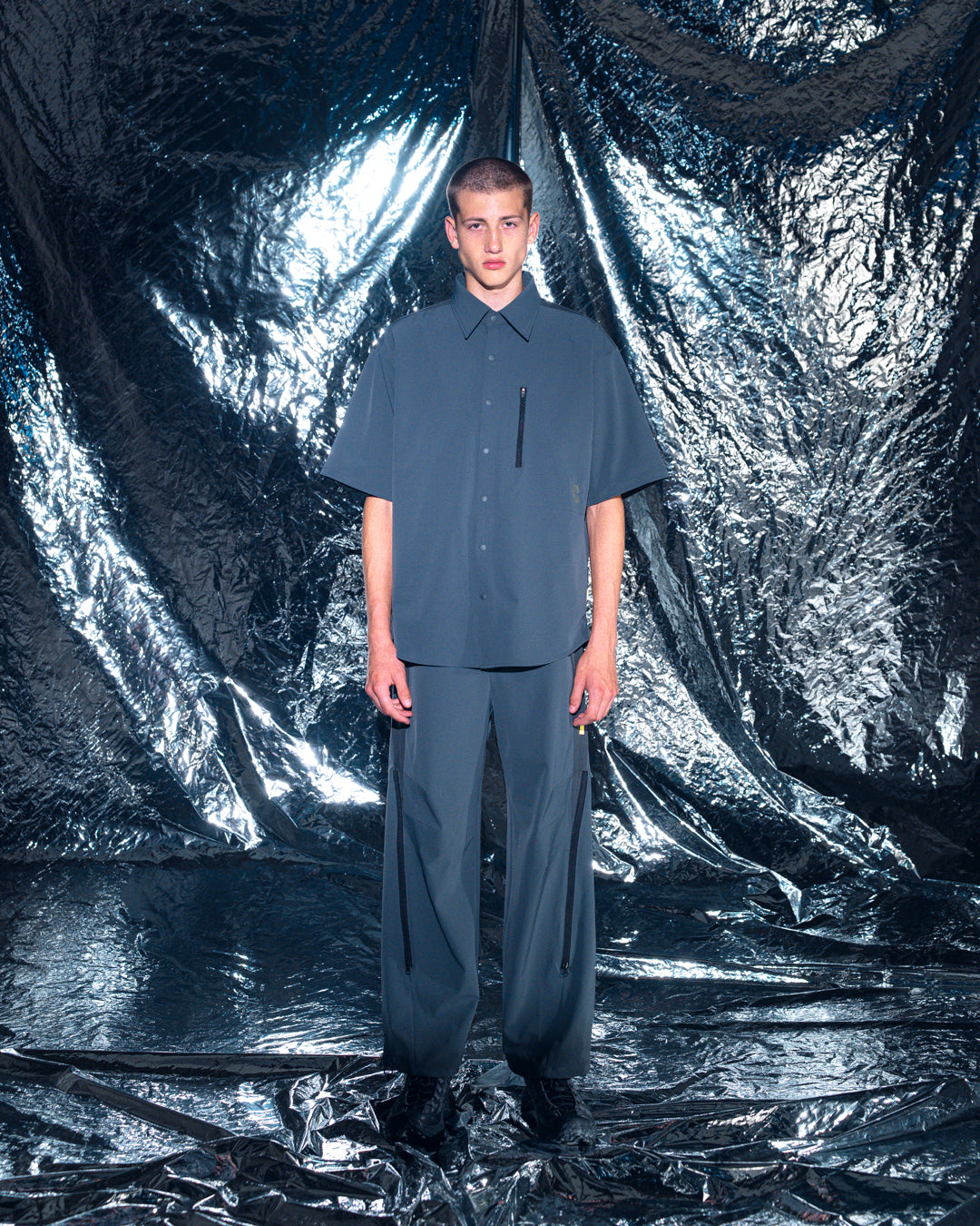 CRONOS TECH VERTICAL ZIP SHIRT【D.GRAY】