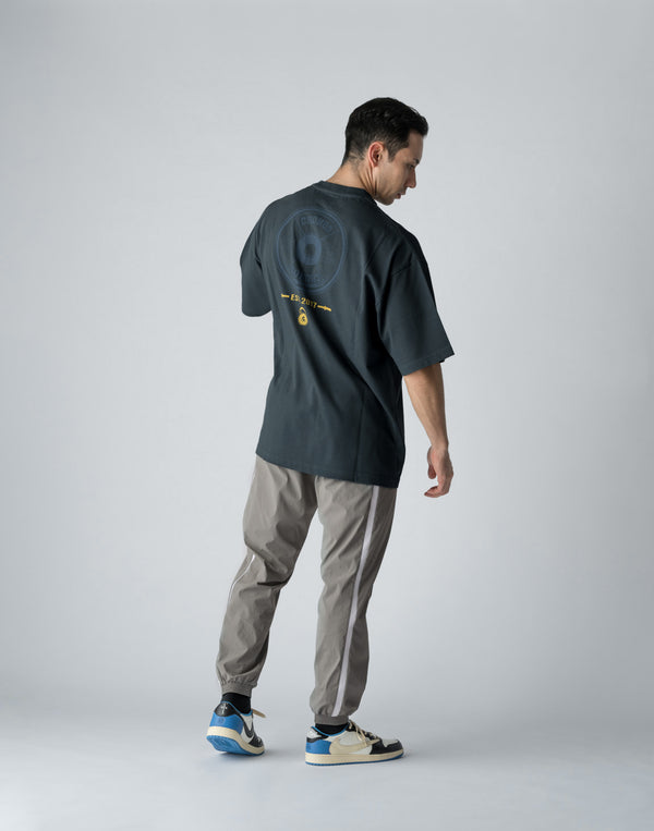 CRONOS DUMBBELL MOTIF PRINT T-SHIRT【S.NAVY】