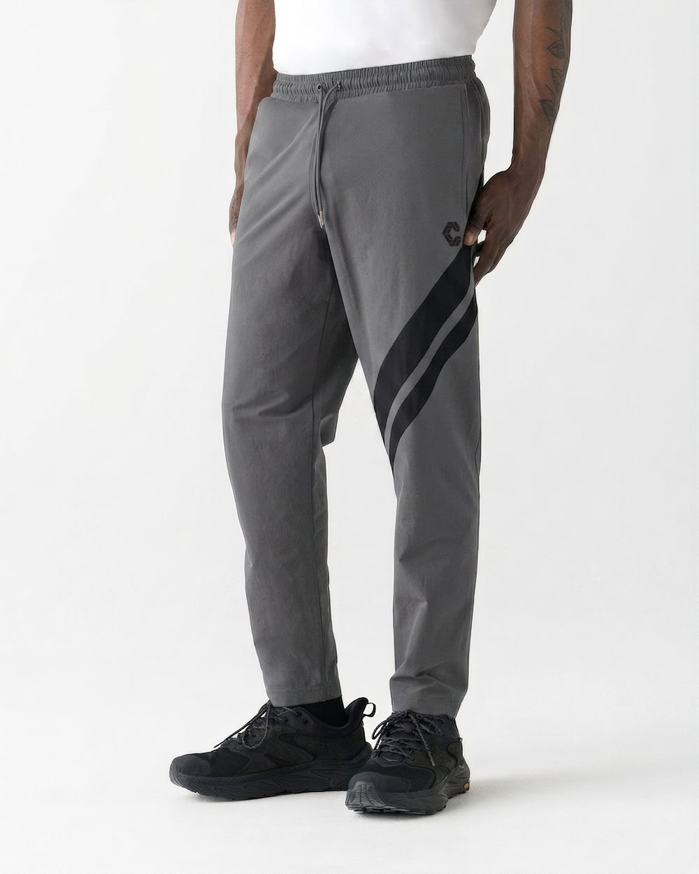 CRONOS COOLING LINE JOGGER PANTS 【D.GRAY】